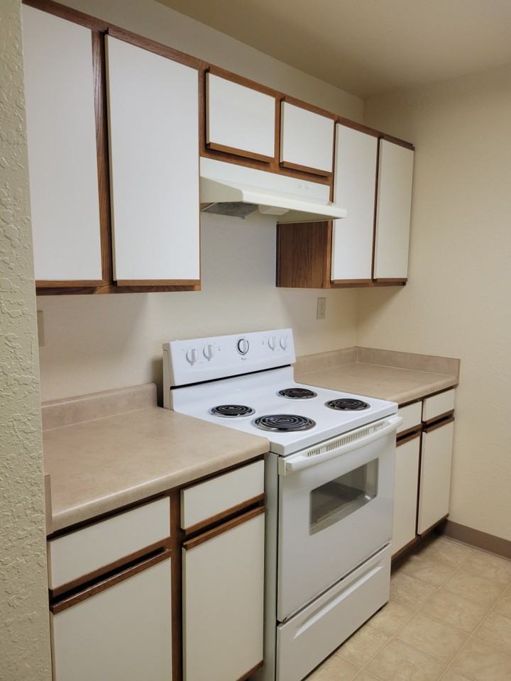 Oak Haven - Photo 3 of 13