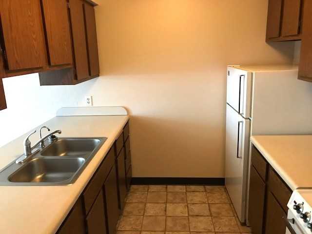 Oakwood Apartments - Photo 5 of 6