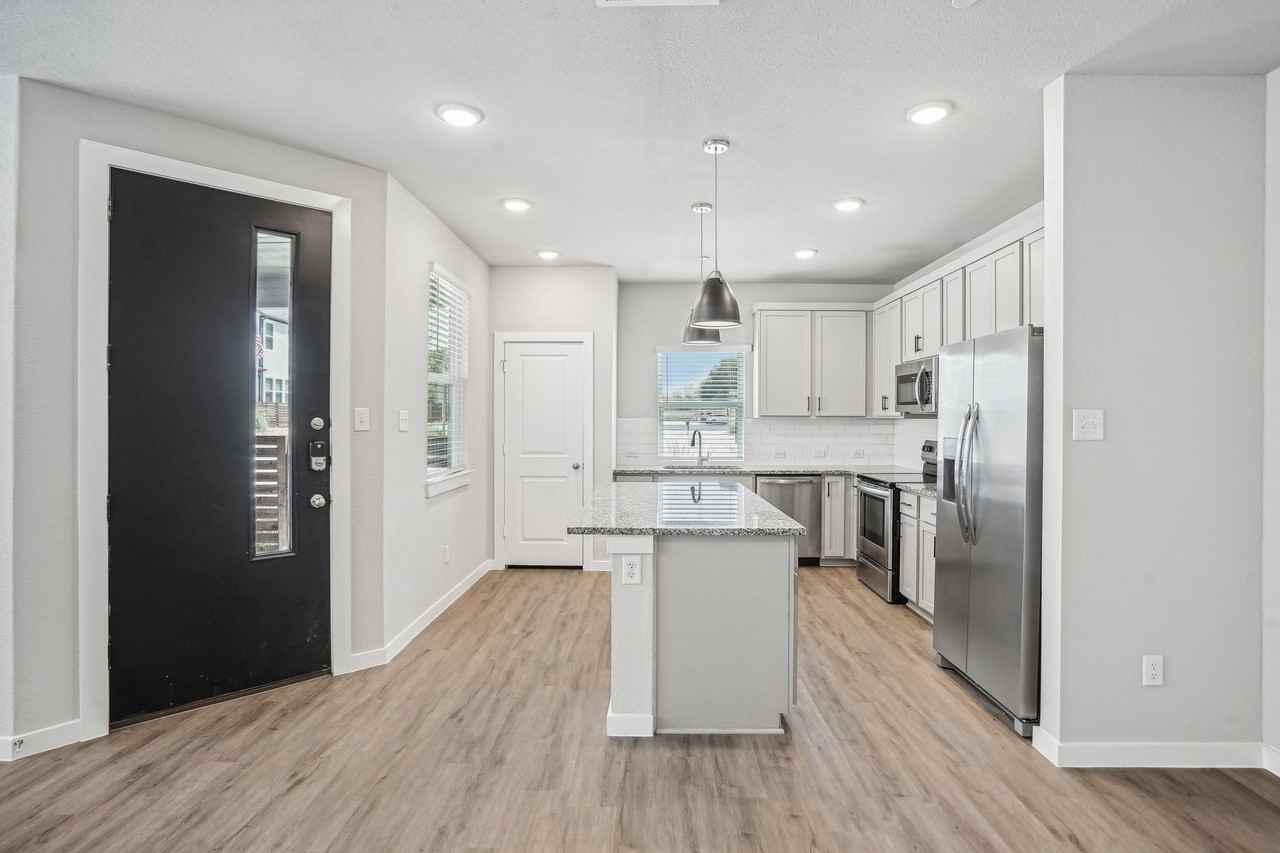 Canvas at Denton - Photo 7 of 41