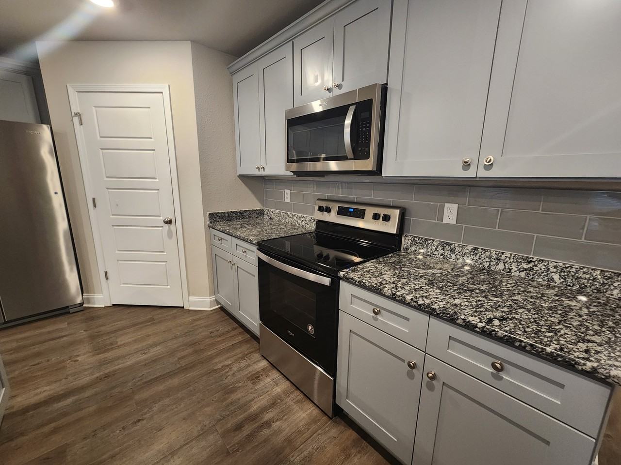 18412 Elkwood Drive - Photo 2 of 22