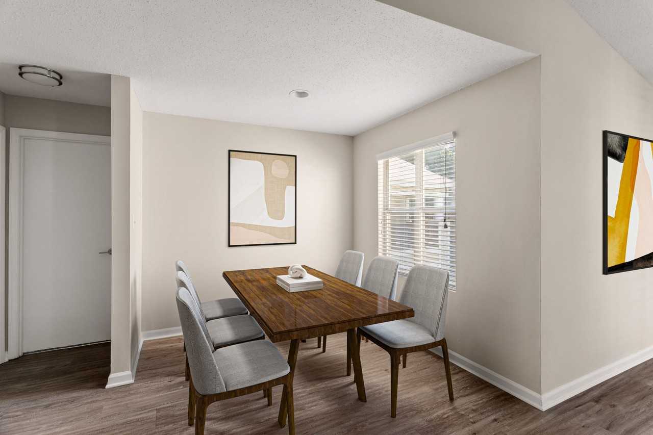 Crosstown at Chapel Hill - Photo 6 of 27