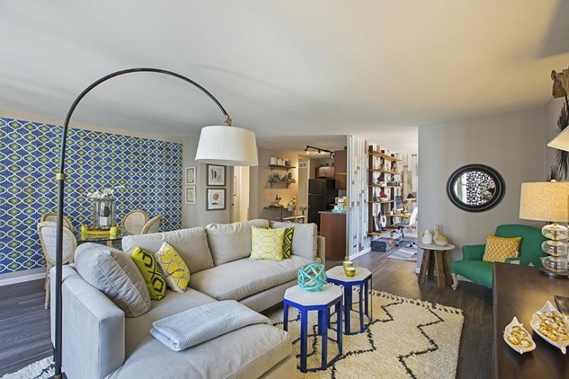 860 N Dewitt Pl #2-1 - Photo 5 of 14