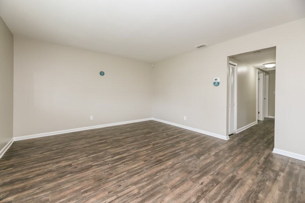 6226 Regiment Dr - Photo 3 of 16