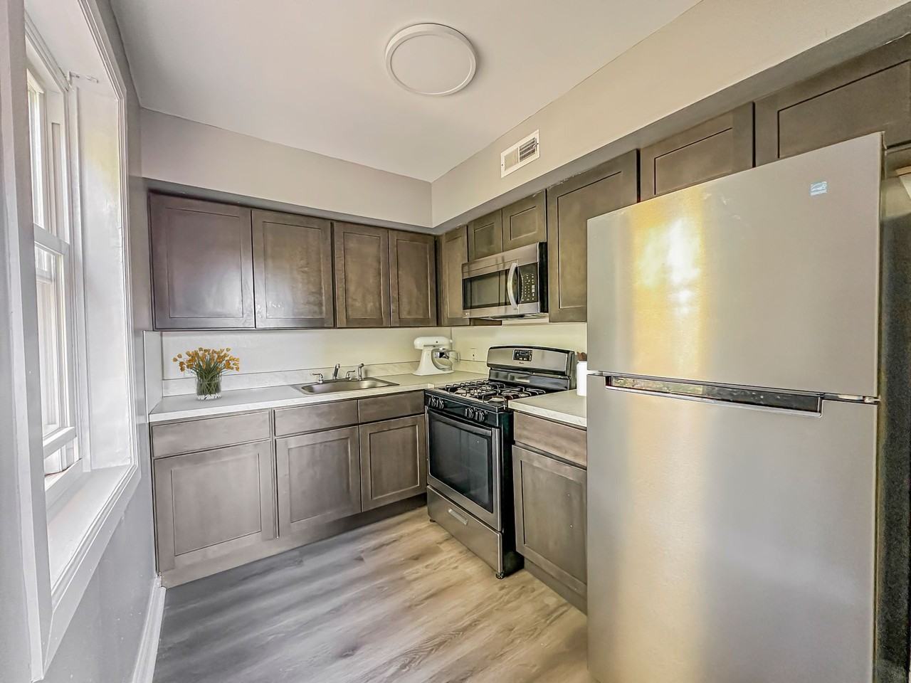 Church Lane Court Apartments - Photo 3 of 21