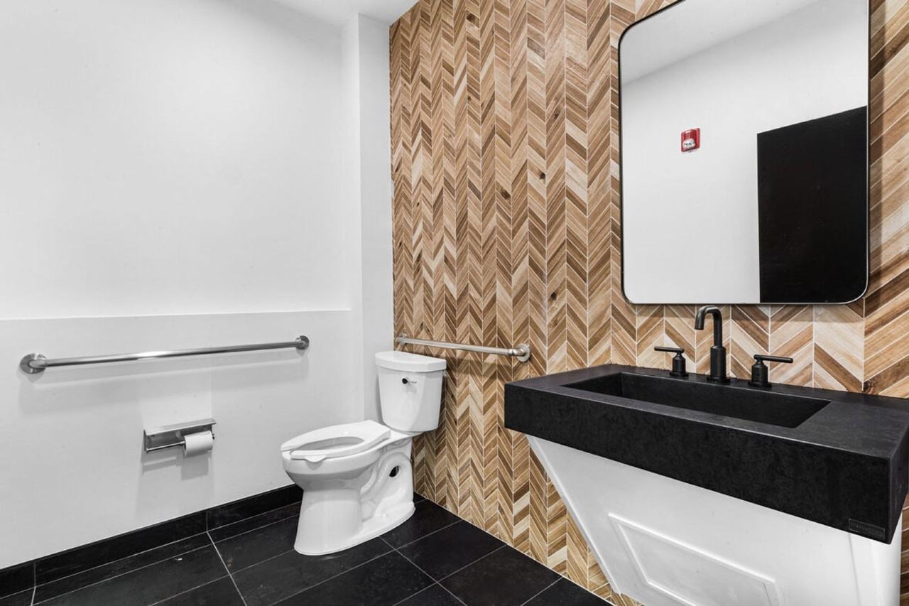 BELLCLAIRE, LLC - Photo 7 of 10