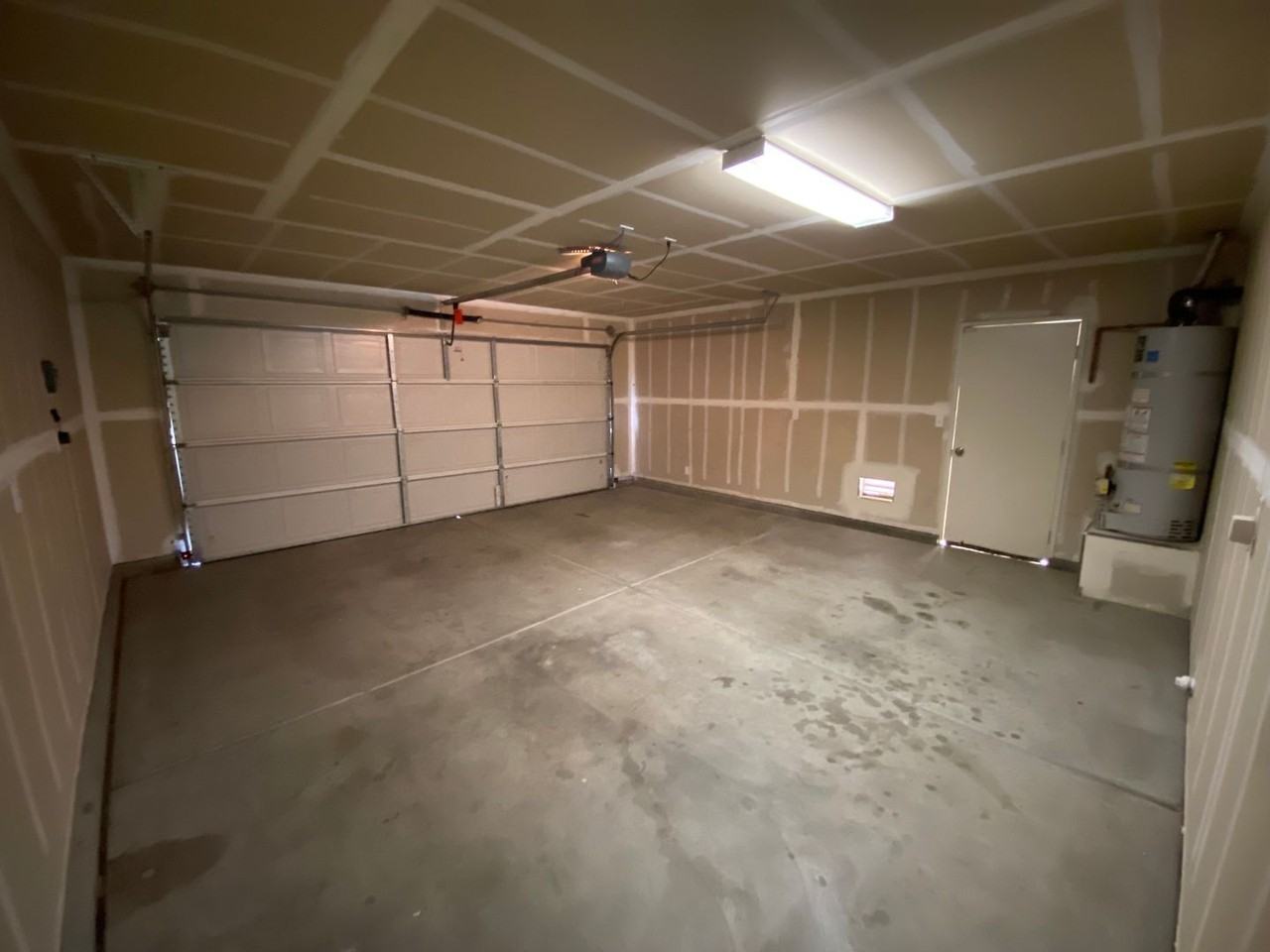 1025 W Reese Ct - Photo 2 of 34