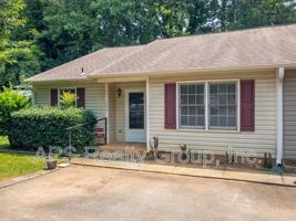 featured image of 3627 Swaim Ct