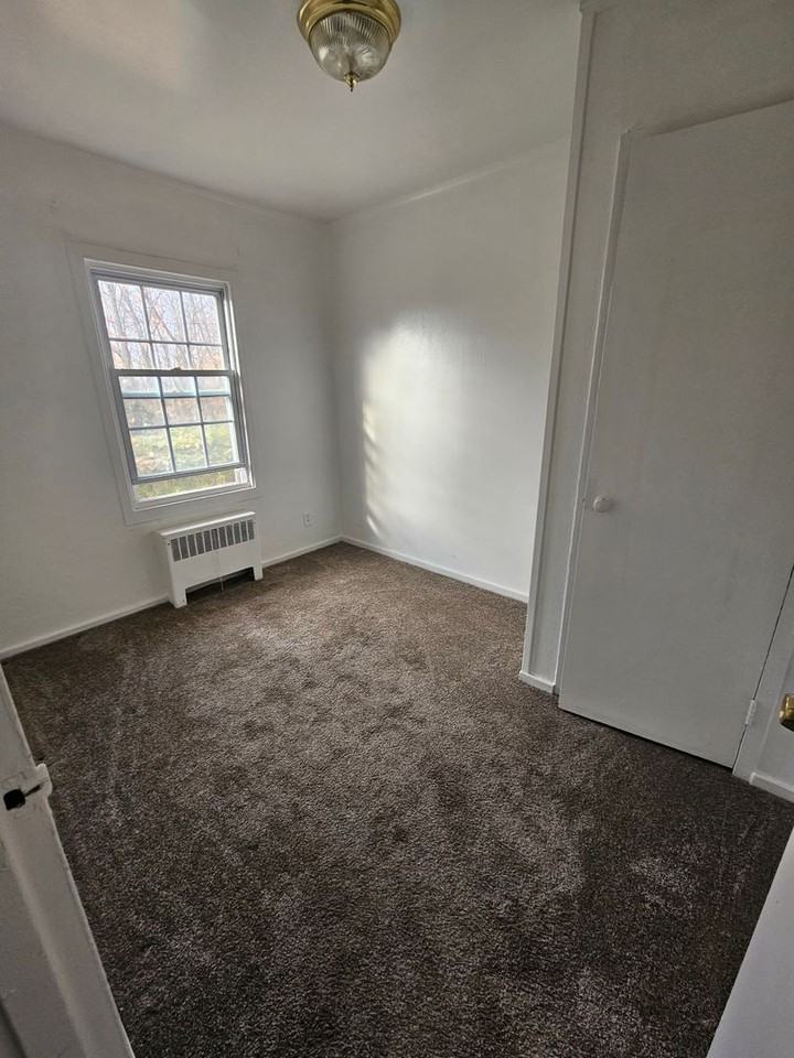 Chestnut Hills Apartments! - Photo 7 of 25