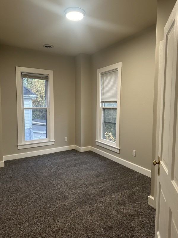 902 State St - Photo 7 of 14