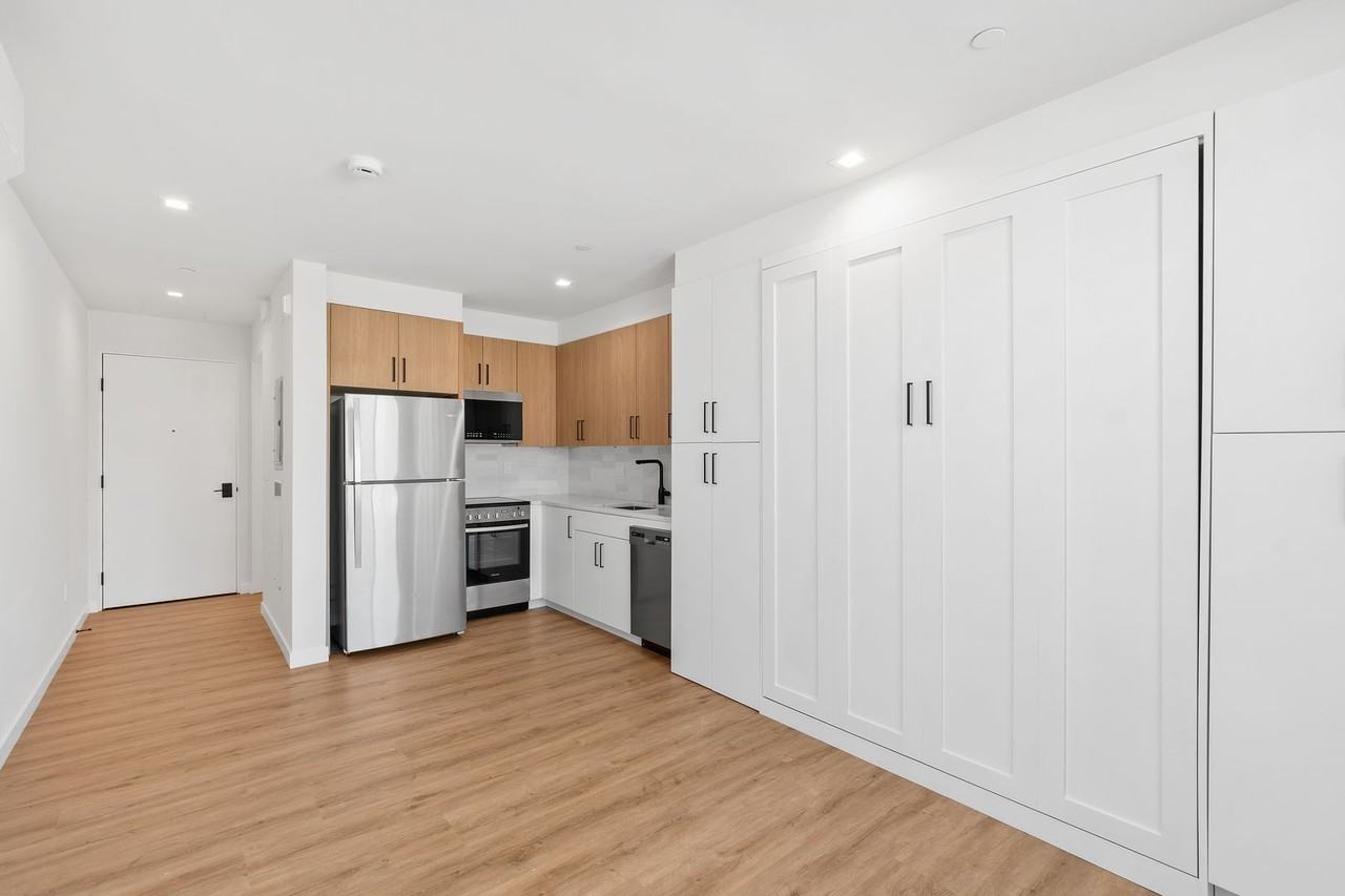 Sea + Stone La Jolla Village Apartments - Photo 5 of 11