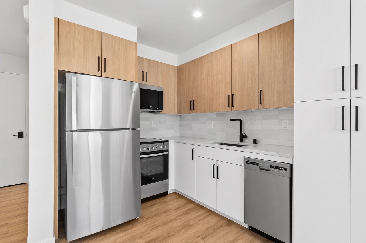 Sea + Stone La Jolla Village Apartments - Photo 6 of 11