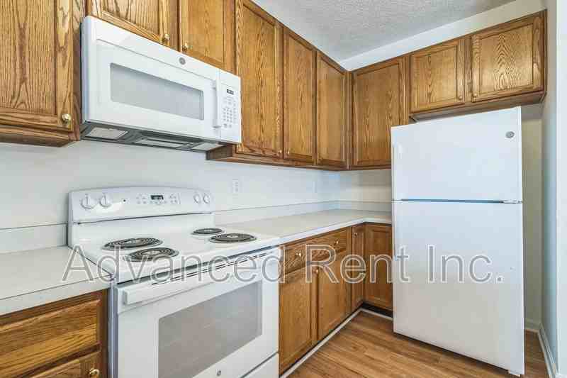 368 Foreland Garth - Photo 5 of 30