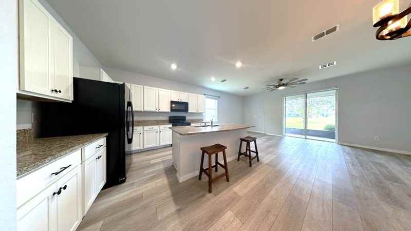 5321 Loblolly Ln - Photo 4 of 50