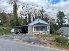 featured image of 1014 Hall Street