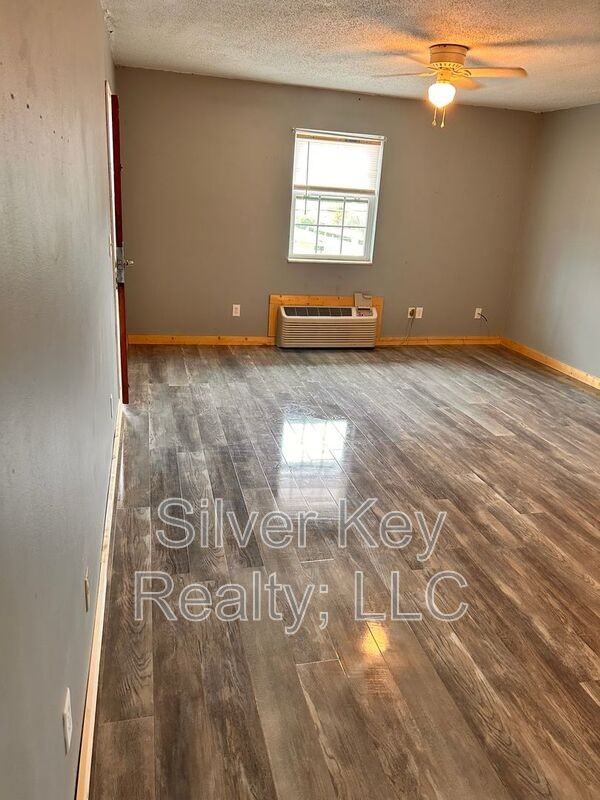 811 New Highway 68 - Photo 3 of 8