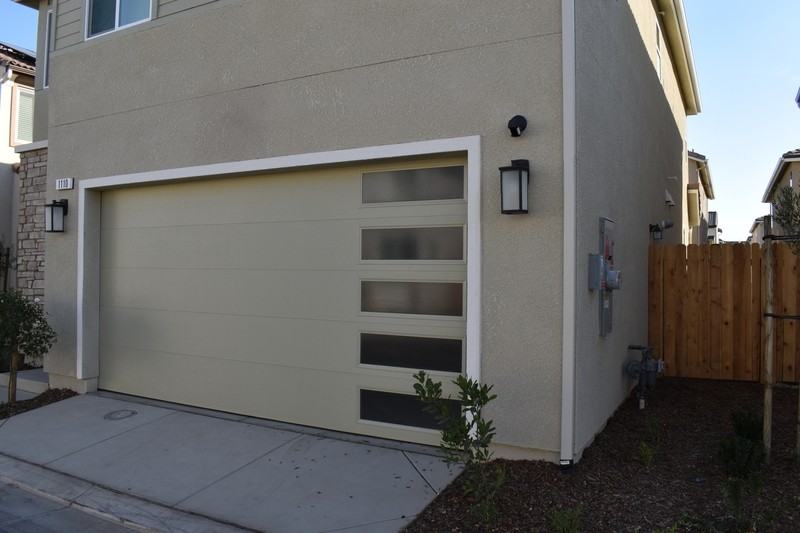 1110 Encore Way W - Photo 2 of 41