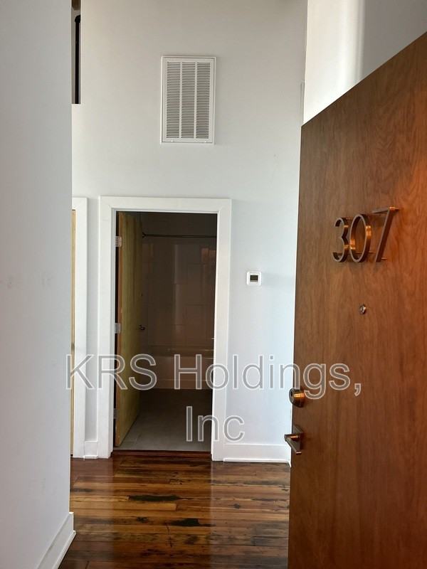 225 N Water St #307