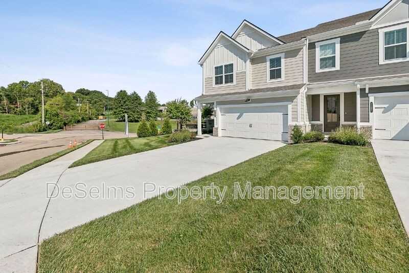 2101 Cheltenham Pl - Photo 3 of 33