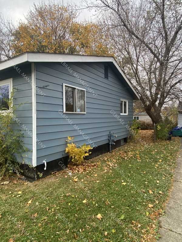 1200 Oleander Dr - Photo 3 of 27