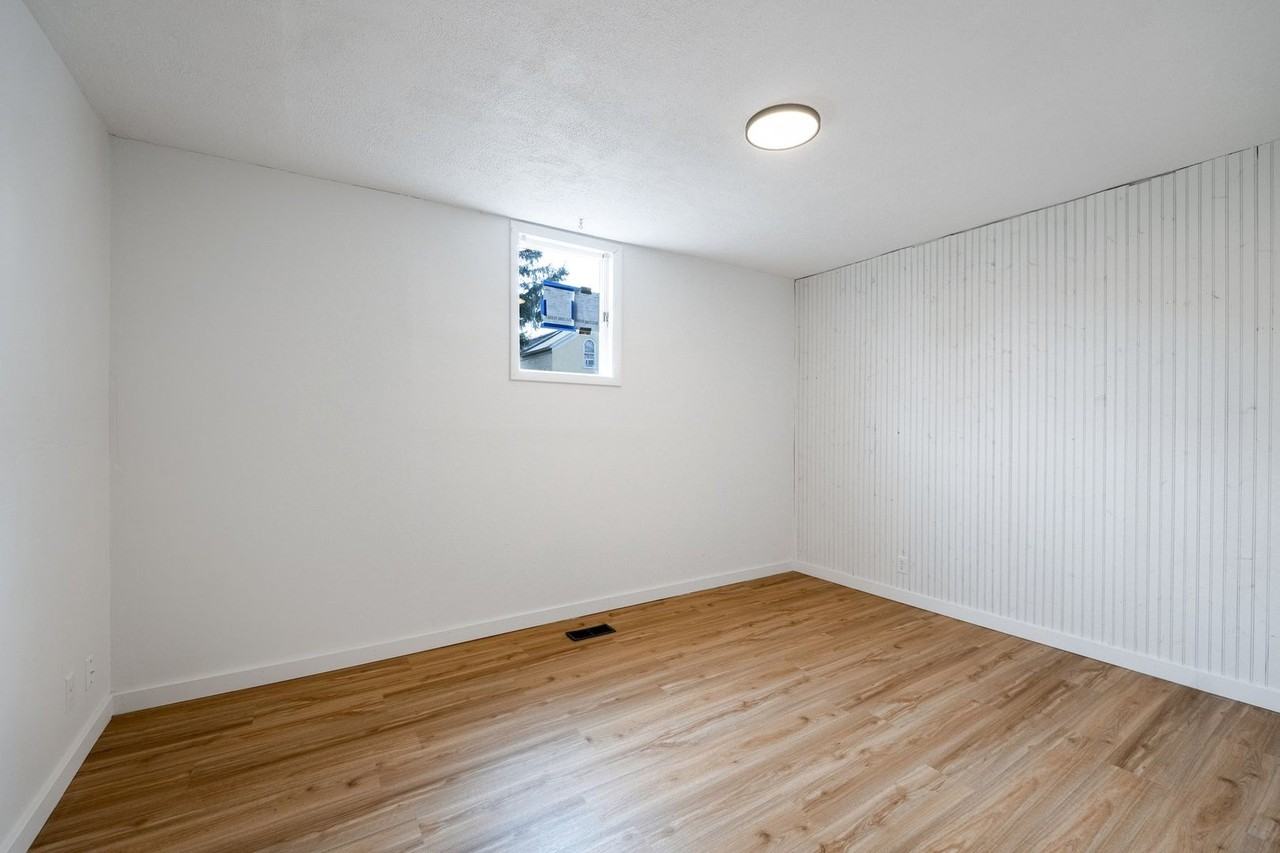 818 W Dewald St - Photo 5 of 32