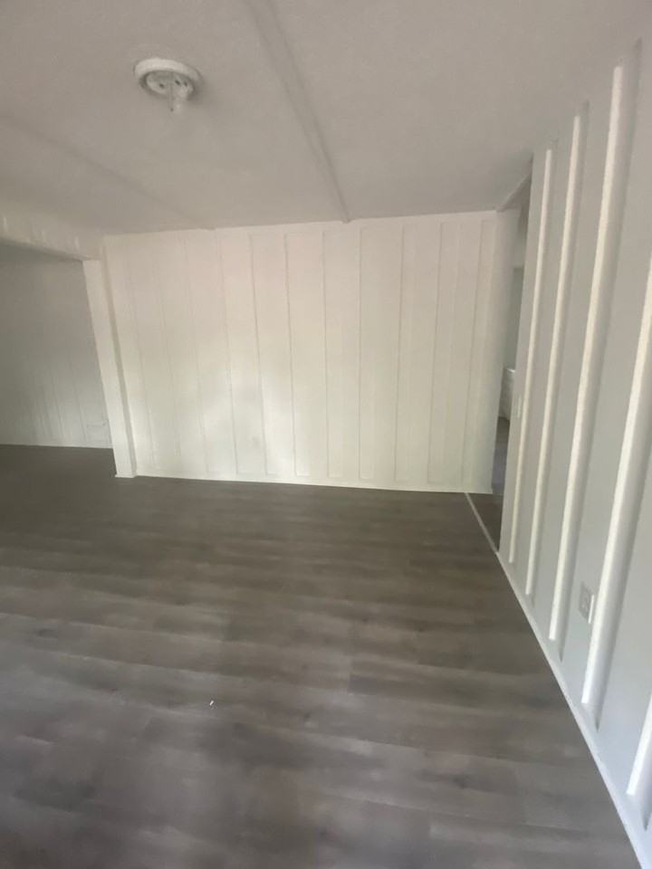 308 Cole Dr - Photo 3 of 13