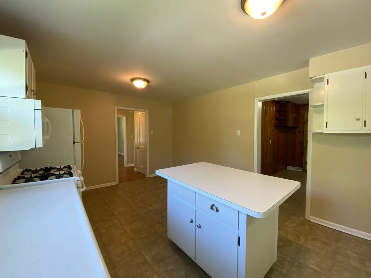 7470 S Old State Road 37 - Photo 5 of 13