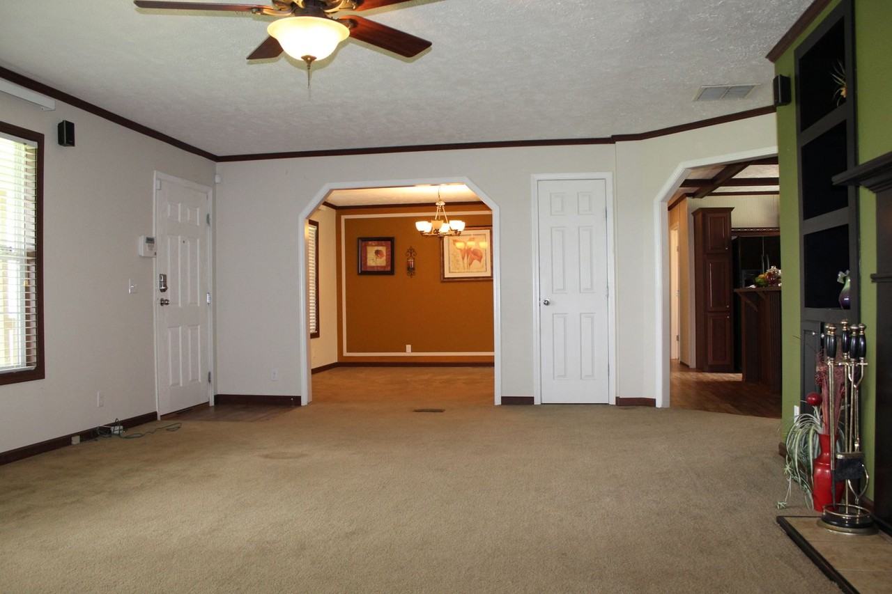 1562 Newell Rd - Photo 7 of 27