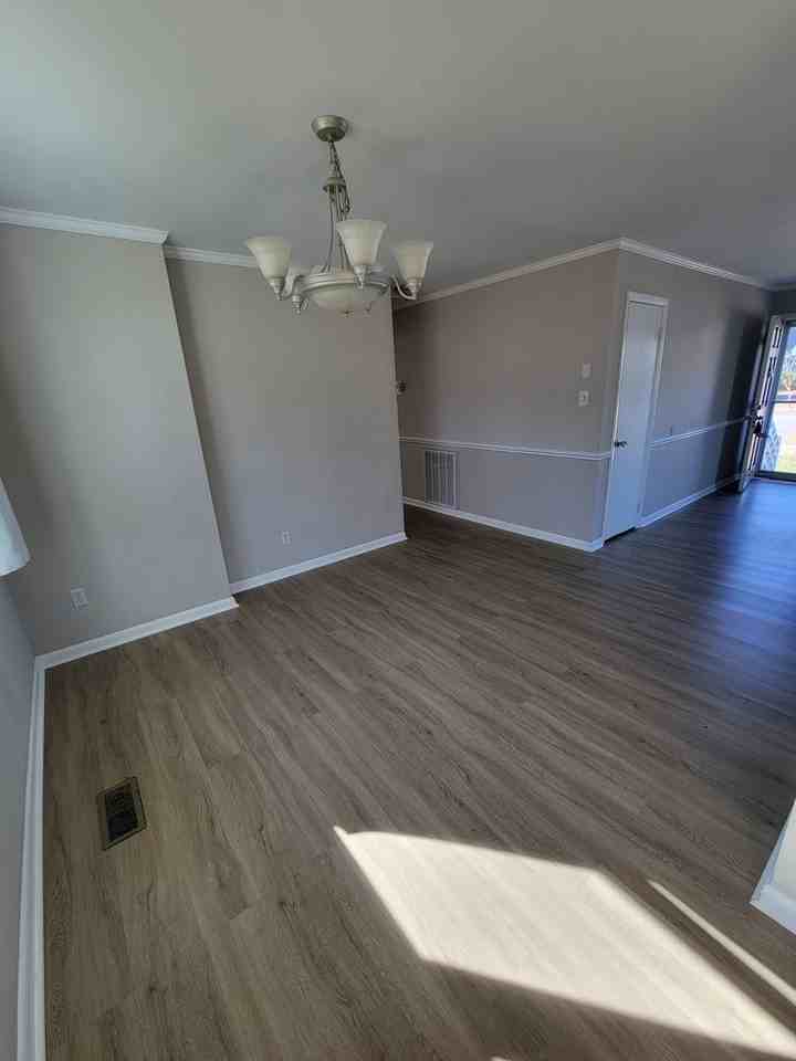 1018 Daniel Dr - Photo 5 of 17