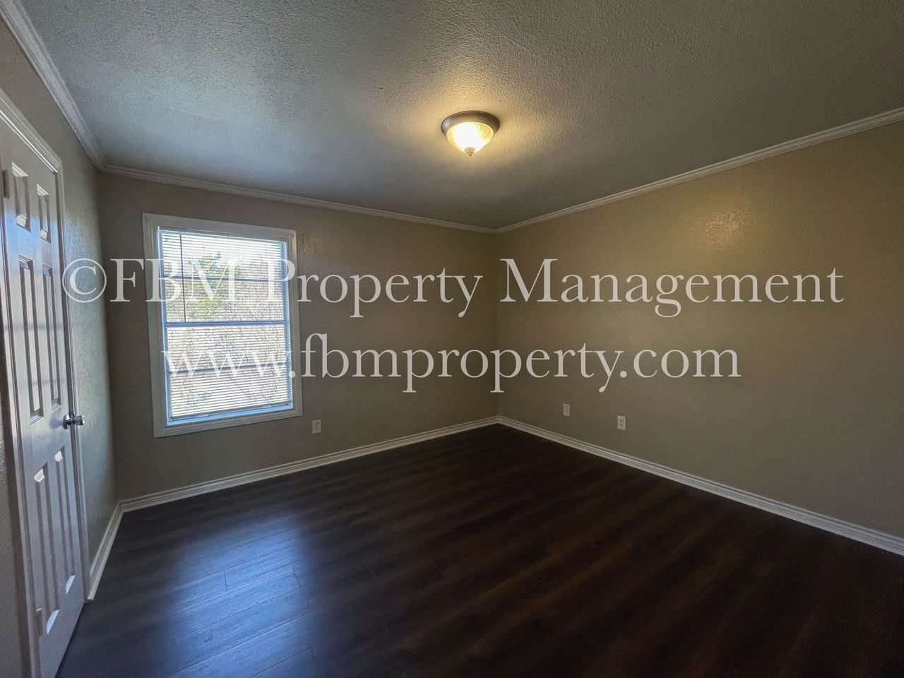 2608 W Sycamore Ave #7 - Photo 4 of 15