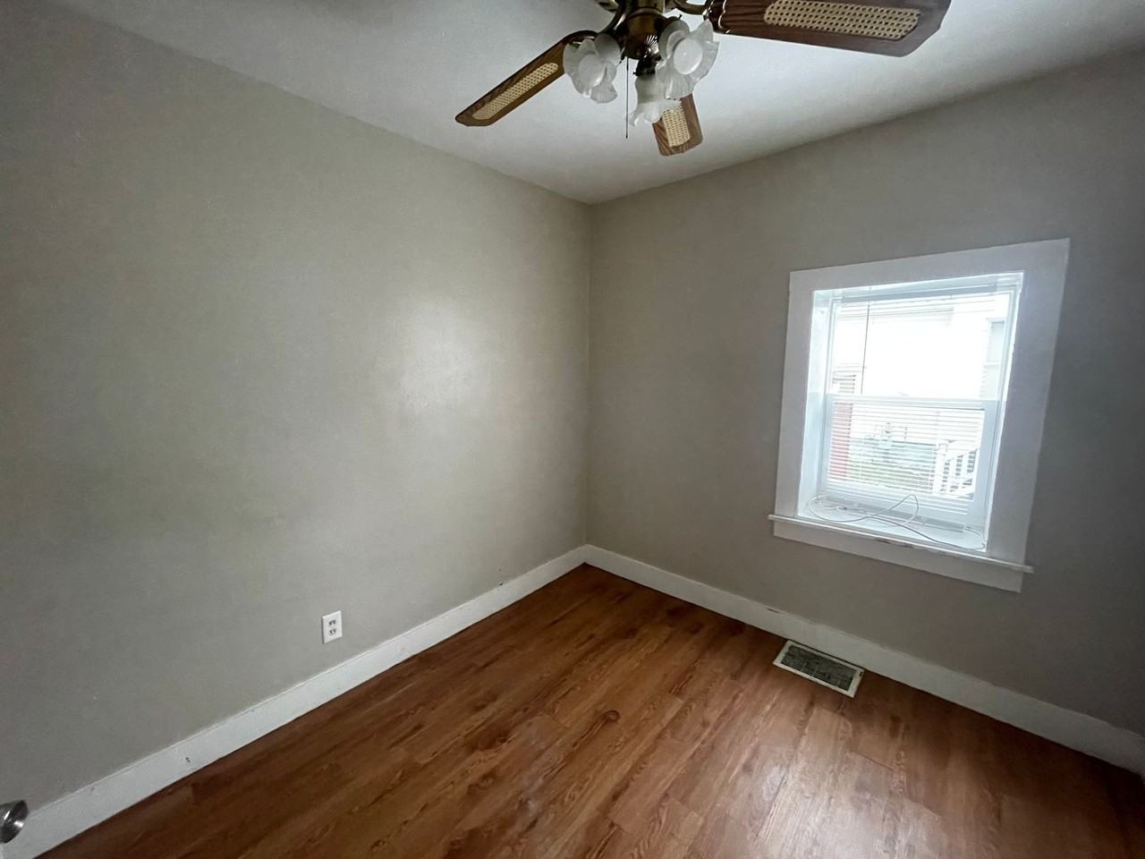 2107 Central Avenue - Photo 6 of 11