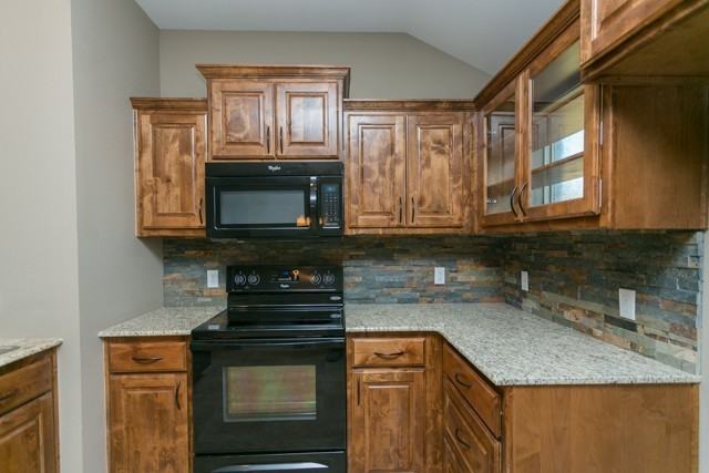 402 Noah - Photo 3 of 26