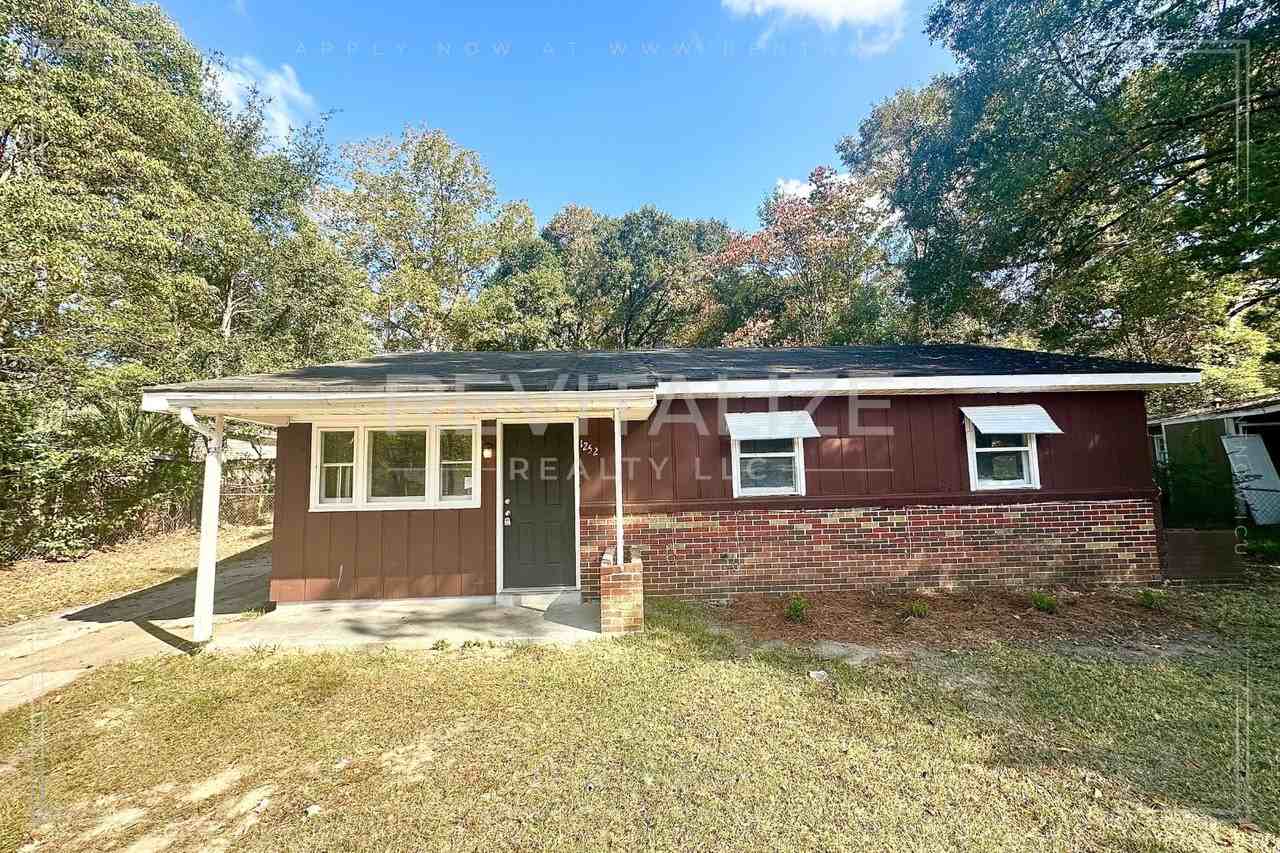 1252 Barker Dr W - Photo 2 of 13