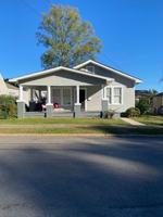 featured image of 1017 16th Ave