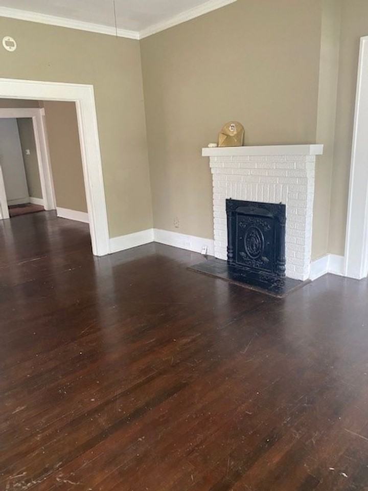1017 16th Ave - Photo 2 of 13