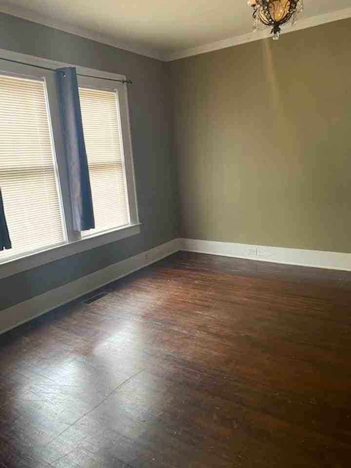 1017 16th Ave - Photo 3 of 13