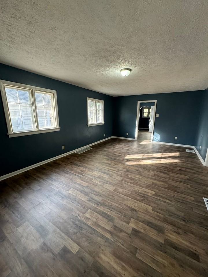 1638 E Tabor St - Photo 2 of 7