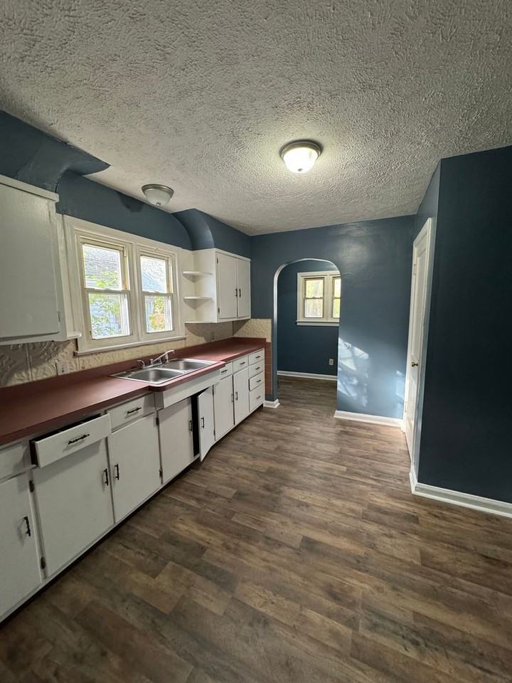 1638 E Tabor St - Photo 3 of 7