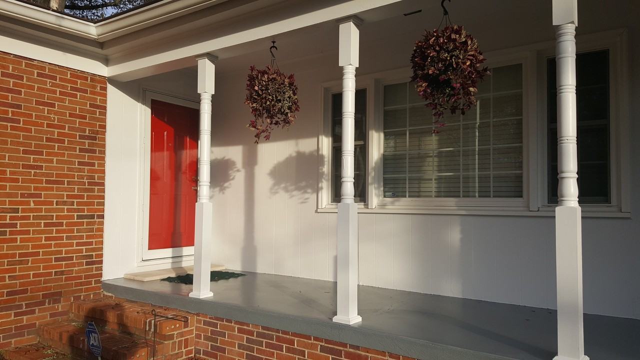426 Peden St - Photo 2 of 17