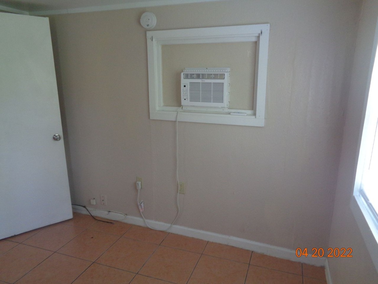 145 N Stone St - Photo 7 of 27