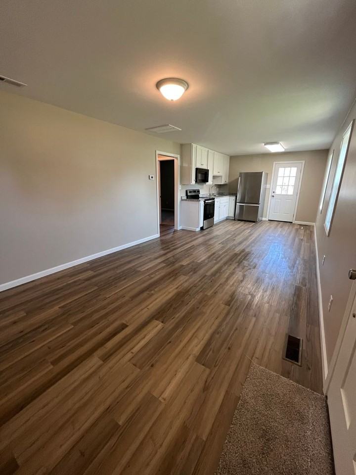 461/463 Native Circle - Photo 2 of 10