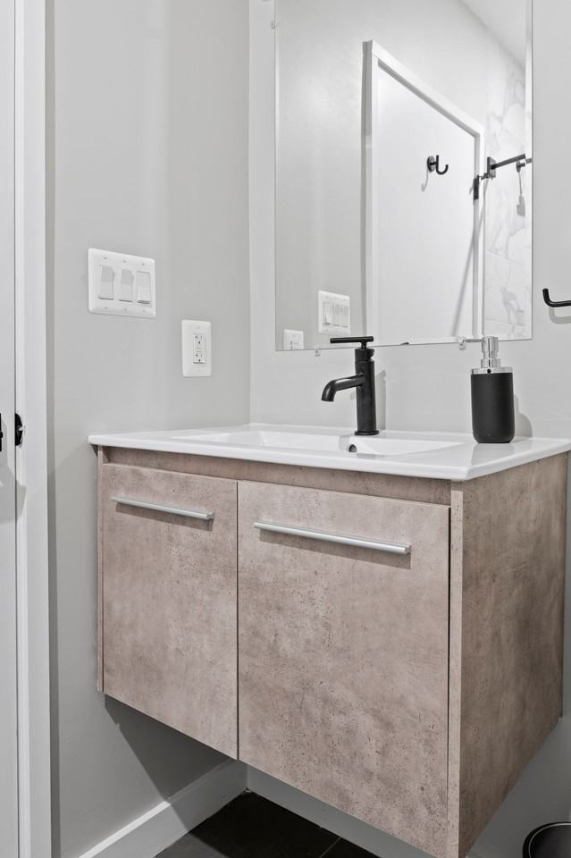 Euclid CoLiving - Photo 5 of 50