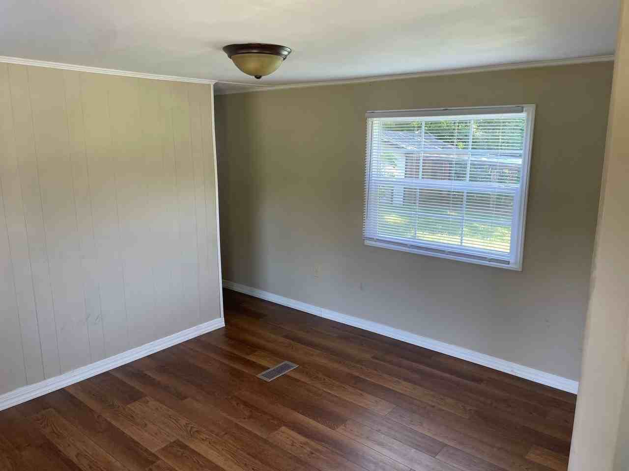 459 Clark Ave - Photo 2 of 15