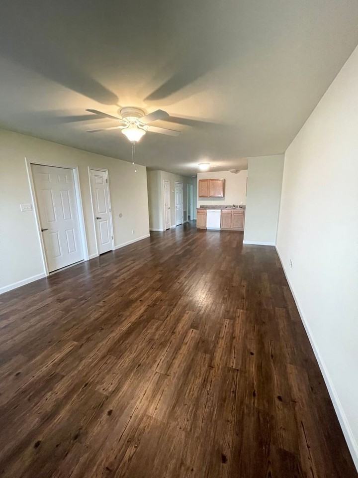 86 Patriot Dr - Photo 2 of 9