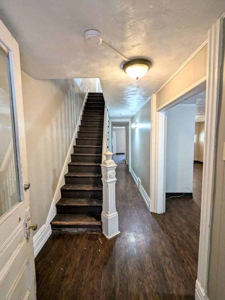 244 Lafayette Ave - Photo 3 of 23