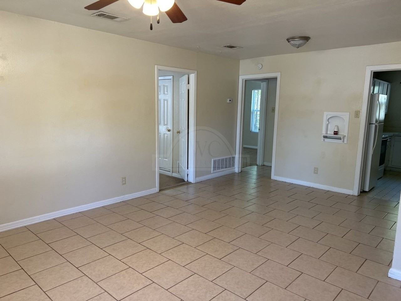 1608 Duncan Ave - Photo 5 of 19
