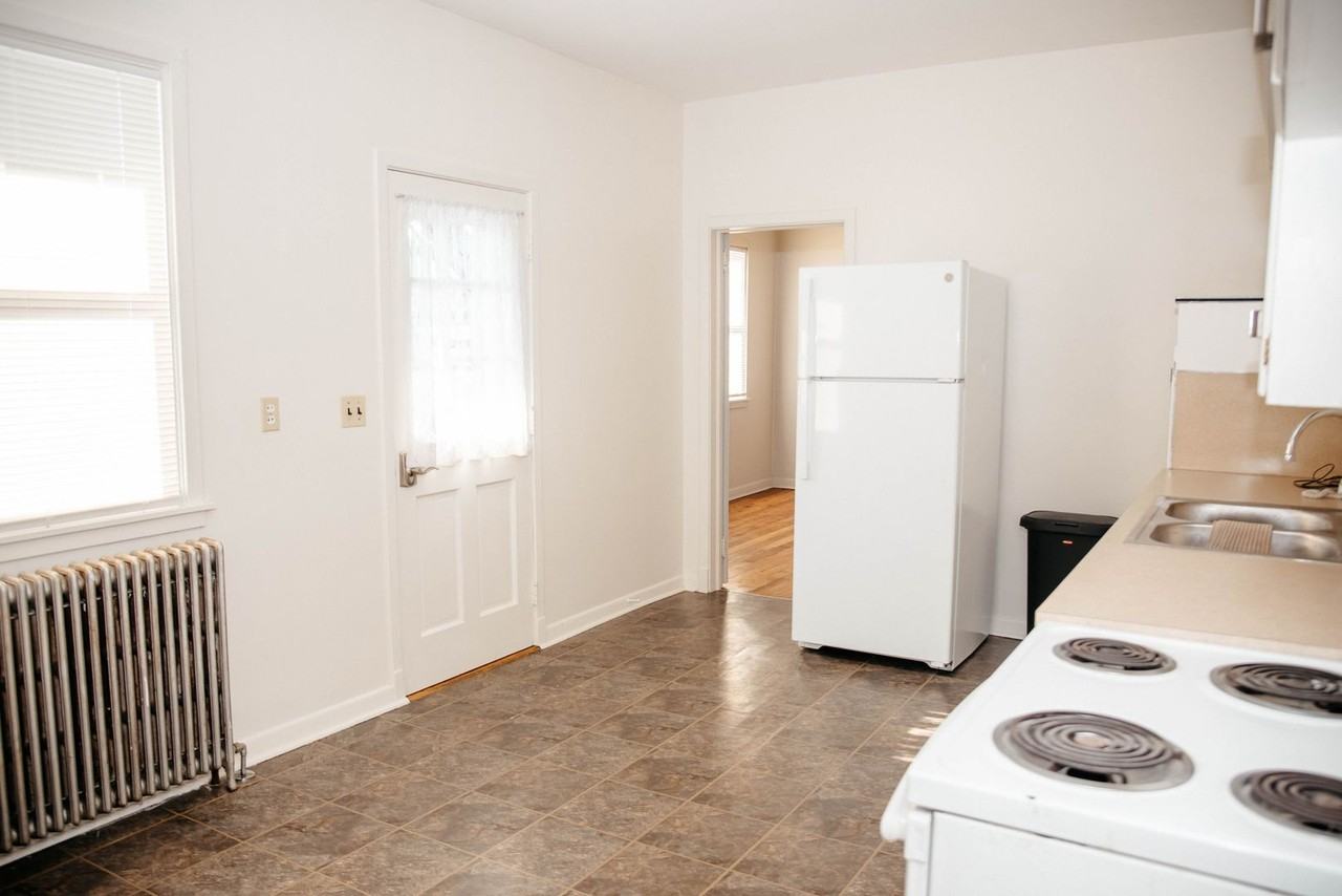 333 Spruce St 1st Fl - Photo 6 of 15