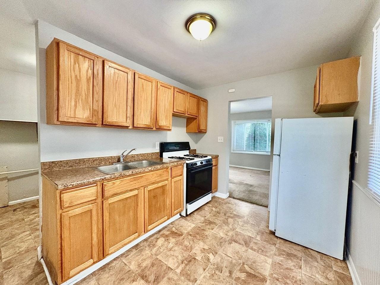 2022 Swygart Ave - Photo 3 of 9