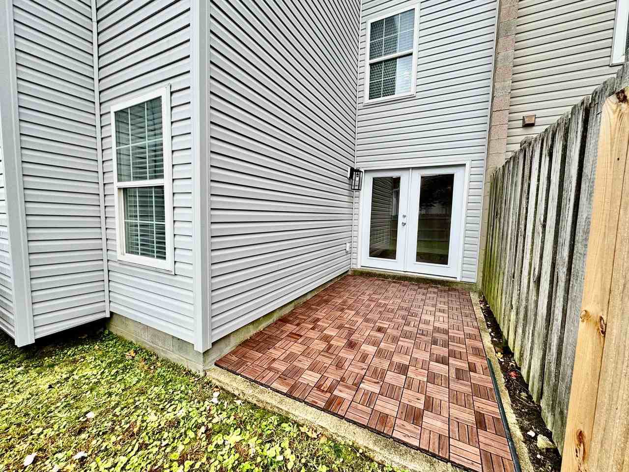 5948 Buckminister Ln - Photo 3 of 47