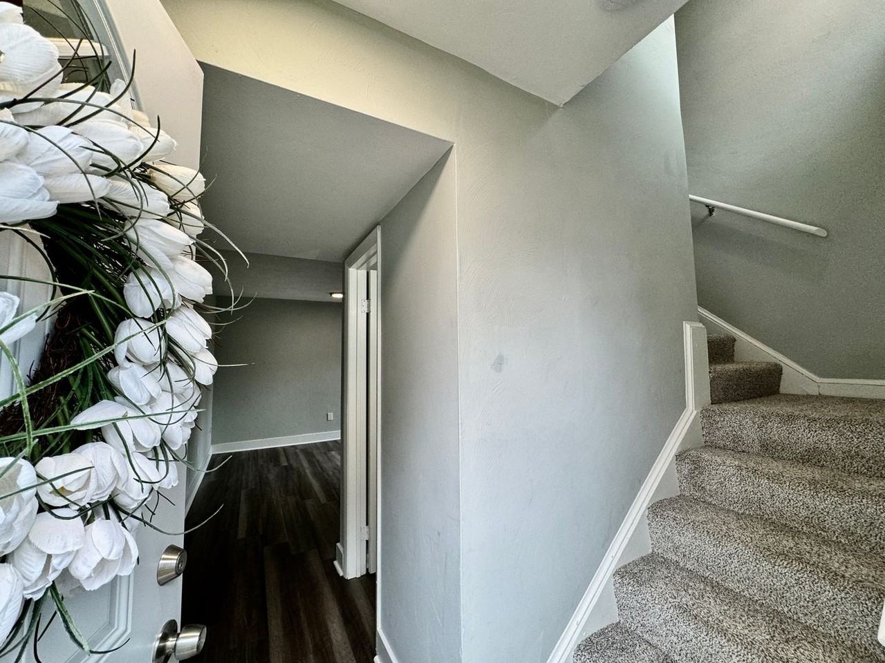 5948 Buckminister Ln - Photo 7 of 47