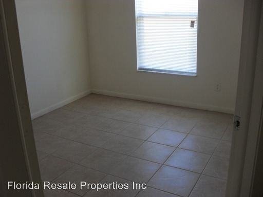 214 Hancock Bdg Pkwy - Photo 2 of 5